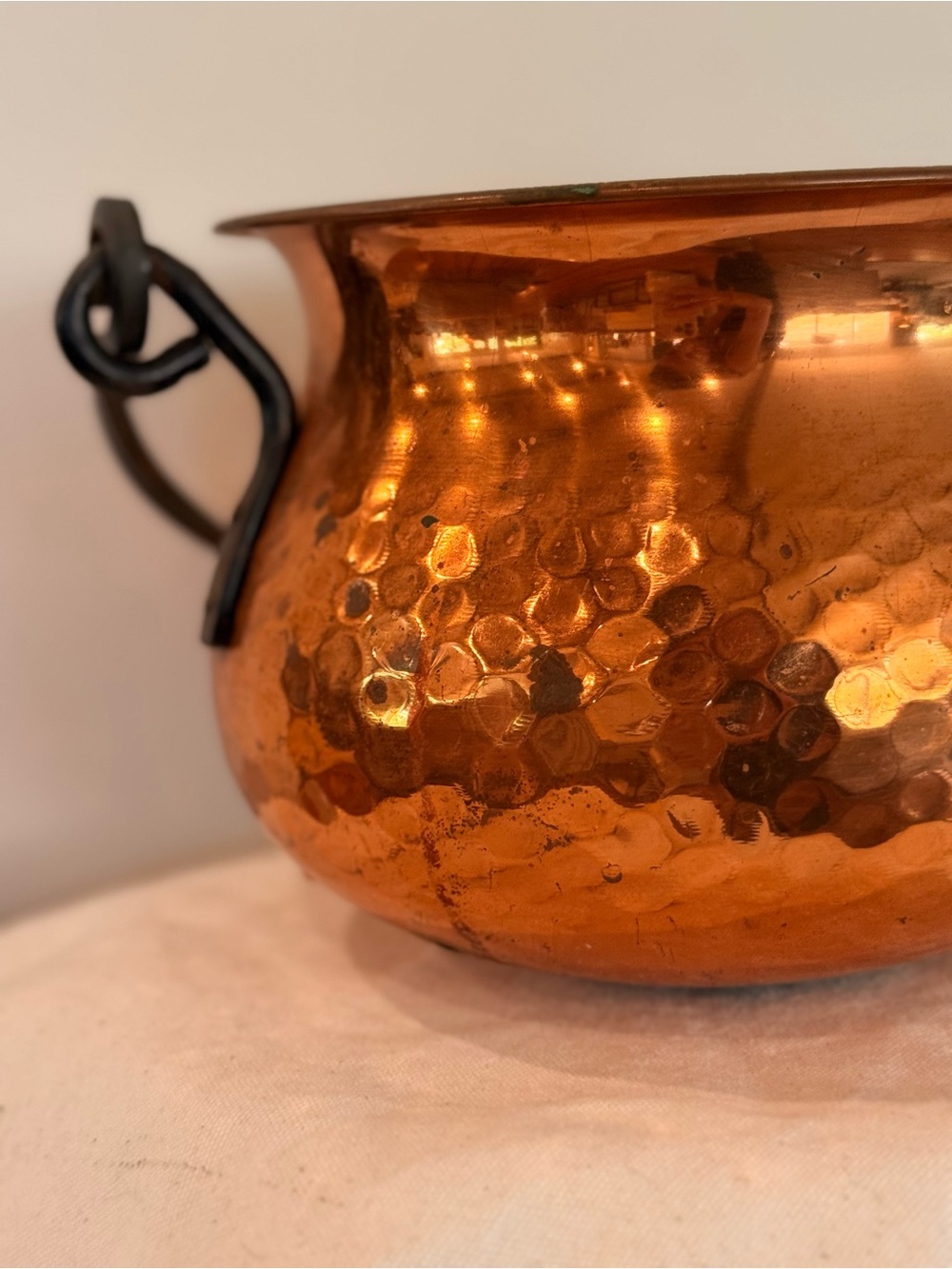 Vintage hand Hammered Copper Cauldron Pot Bowl with iron handle
